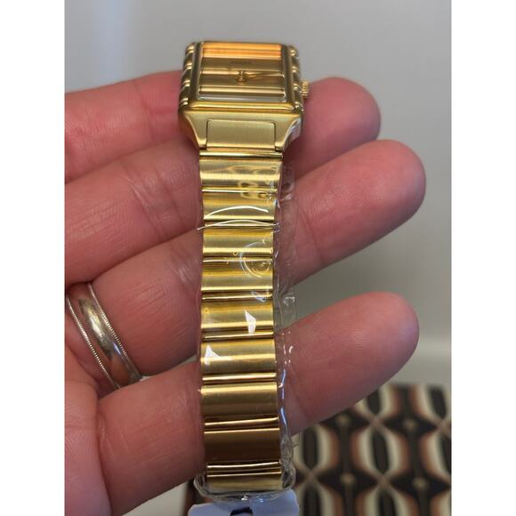 Fossil Raquel ES5389 — All-Gold Tone, 23 mm Rectangular - Picture 9 of 17
